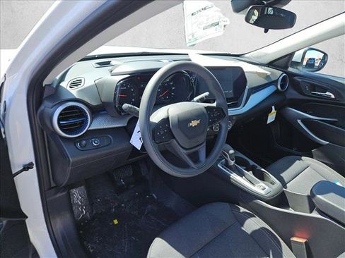 New 2026 Chevrolet Trax LS w/ LS Convenience Package image 3