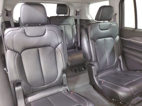 Used 2022 Jeep Grand Cherokee L Limited w/ MOPAR Finishing Package image 12