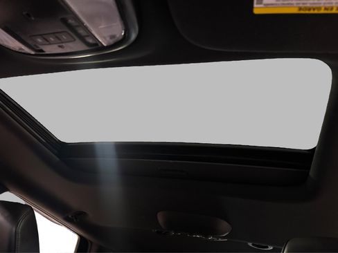 Used 2023 Dodge Durango GT image 35