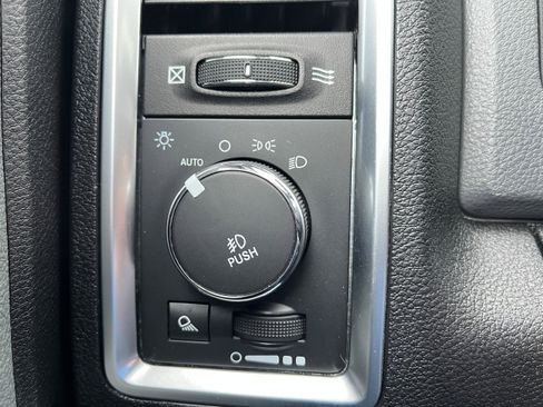 Used 2014 RAM 2500 Big Horn AWD/4WD image 19