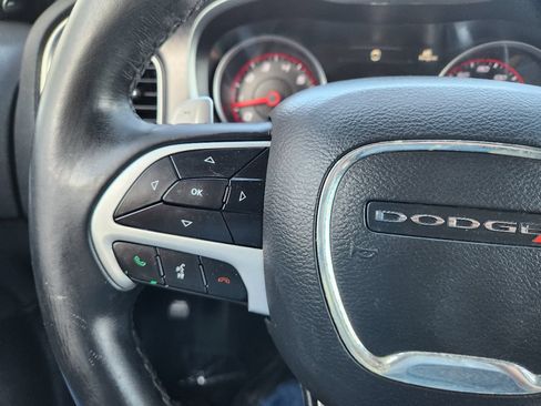 Used 2017 Dodge Charger R/T RWD image 19