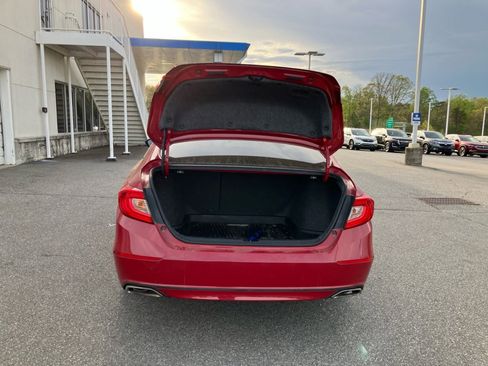 Used 2018 Honda Accord Sport image 19