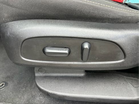 Used 2019 GMC Acadia SLE w/ Driver Alert Package I image 9