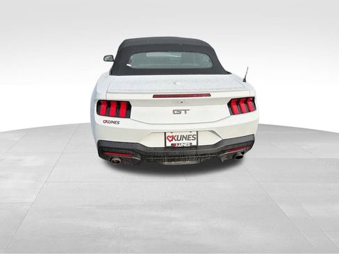 Used 2025 Ford Mustang GT Premium RWD image 8