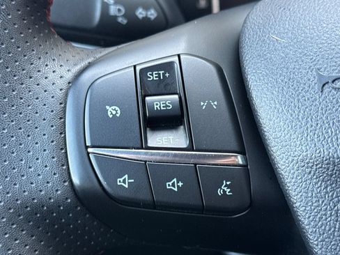 Used 2025 Ford Escape ST-Line FWD image 36