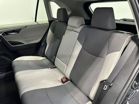 Used 2024 Toyota RAV4 XLE w/ Convenience Package AWD/4WD image 30