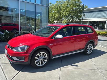 Used 2017 Volkswagen Golf Alltrack SE
