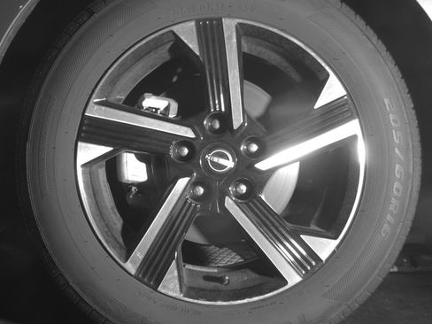 Used 2025 Nissan Sentra SV FWD image 12