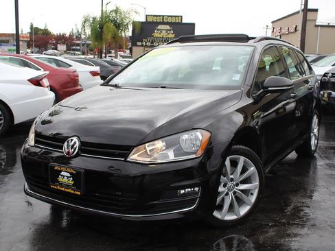 Used 2017 Volkswagen Golf SE image 44