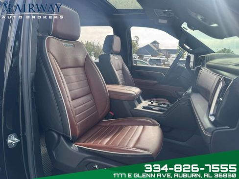 Used 2025 GMC Sierra 2500 Denali Ultimate image 12