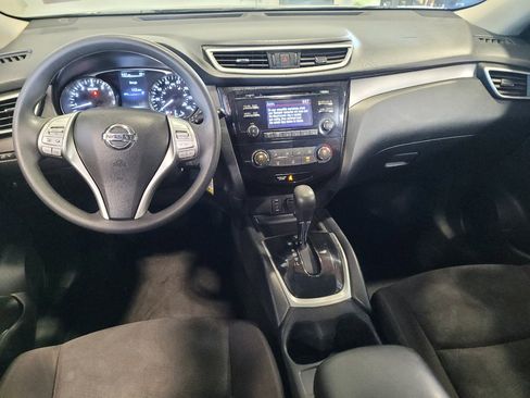 Used 2015 Nissan Rogue S FWD image 22