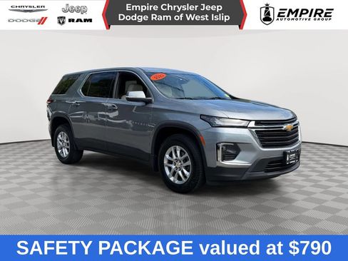 Used 2023 Chevrolet Traverse LS w/ Safety Package FWD image 1