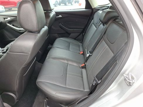 Used 2014 Ford Focus SE w/ Equipment Group 201A image 10
