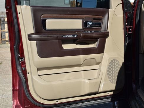 Used 2018 RAM 2500 Laramie image 9