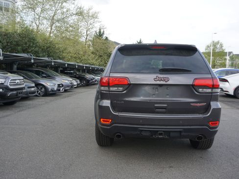 Used 2017 Jeep Grand Cherokee Trailhawk image 5