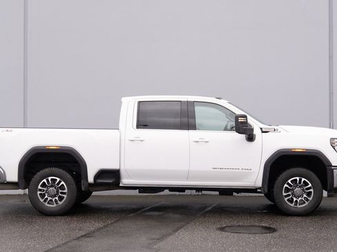 Used 2024 GMC Sierra 3500 SLE w/ SLE Value Package image 27