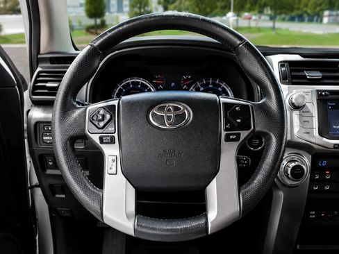 Used 2016 Toyota 4Runner Limited AWD/4WD image 12