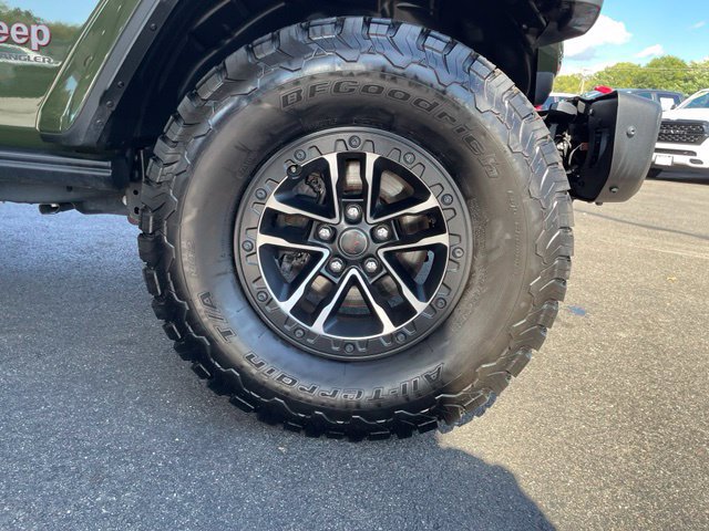 Used 2024 Jeep Wrangler Unlimited Rubicon AWD/4WD image 35