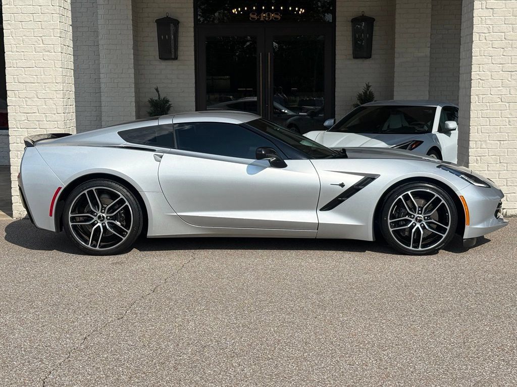 Used 2016 Chevrolet Corvette Stingray Coupe w/ 3LT Preferred Equipment Group RWD image 5