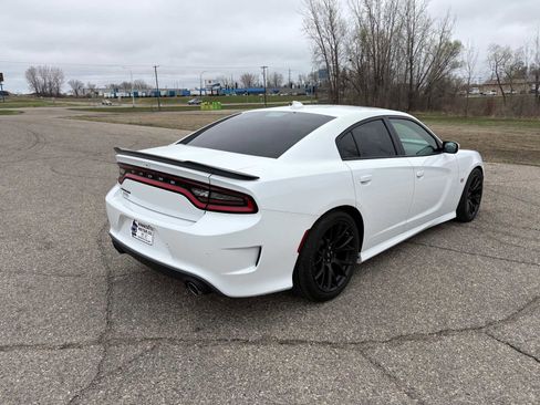 Used 2019 Dodge Charger Scat Pack w/ Dynamics Package RWD image 4