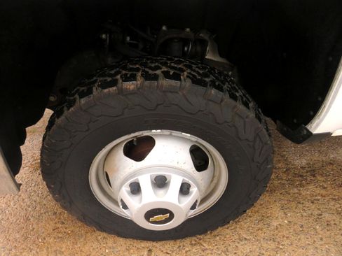 Used 2019 Chevrolet Silverado 3500 W/T w/ WT Convenience Package image 9