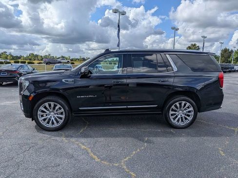 Used 2022 GMC Yukon Denali w/ Advanced Technology Package AWD/4WD image 10
