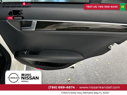 Used 2014 Mercedes-Benz C 350 Sport image 35