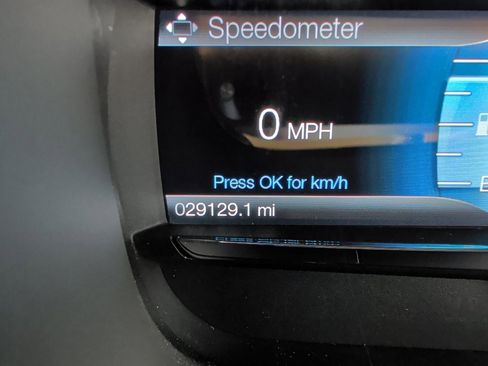 Used 2019 Ford Taurus SEL w/ Equipment Group 201A image 16