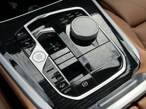 Certified 2024 BMW X5 xDrive40i w/ M Sport Package image 26