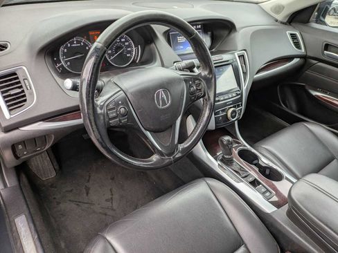 Used 2016 Acura TLX image 2