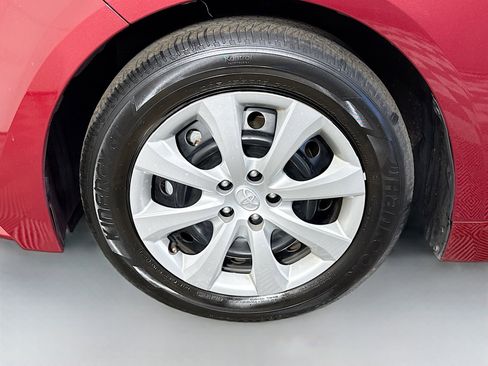 Used 2024 Toyota Corolla LE image 37