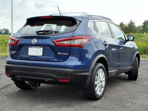 Used 2020 Nissan Rogue Sport SV w/ Technology Package AWD/4WD image 3