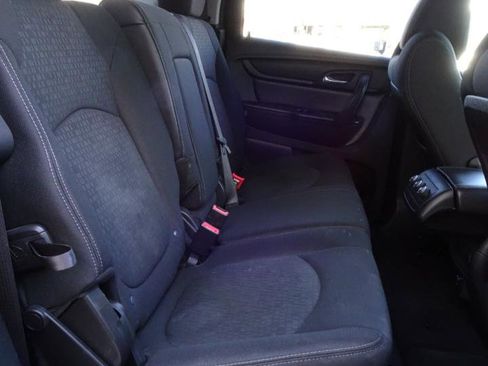 Used 2015 GMC Acadia SLE image 15