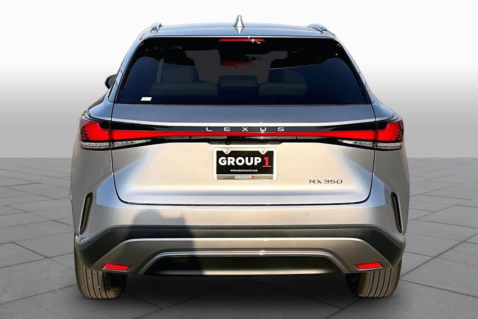 Used 2025 Lexus RX 350 Premium FWD image 11