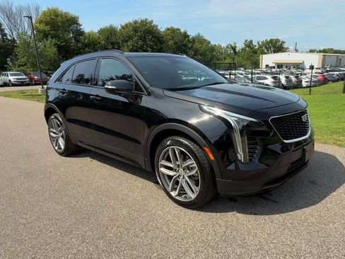 Used 2023 Cadillac XT4 Sport image 6