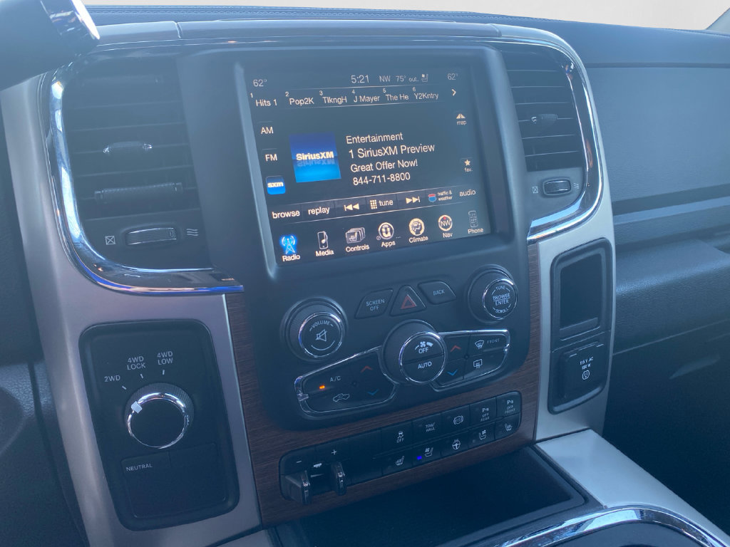 Used 2017 RAM 2500 Laramie AWD/4WD image 30