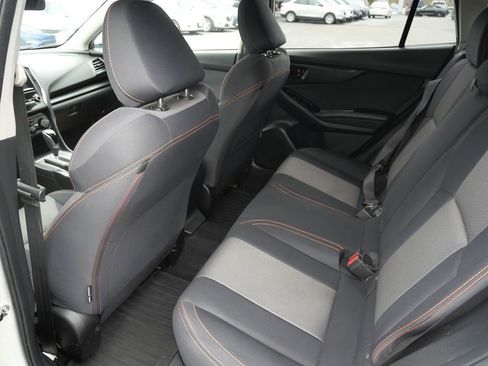 Used 2018 Subaru Crosstrek 2.0i Premium image 18