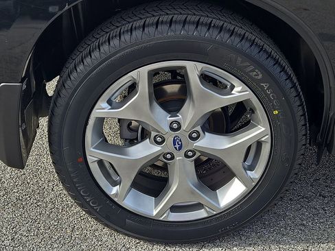 Used 2018 Subaru Forester 2.5i Touring w/ Popular Package #3B image 8