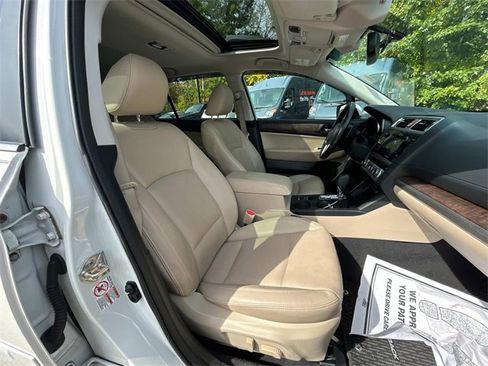 Used 2016 Subaru Outback 3.6R Limited image 18