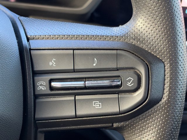 Used 2023 Chevrolet Colorado Trail Boss w/ Technology Package AWD/4WD image 21