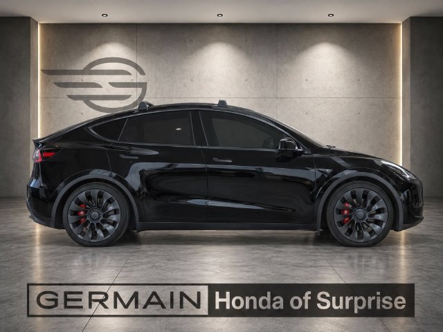 Used 2023 Tesla Model Y Performance AWD/4WD image 7