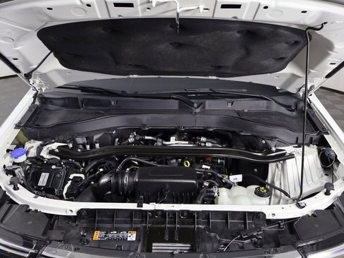 Used 2022 Ford Explorer Limited image 16