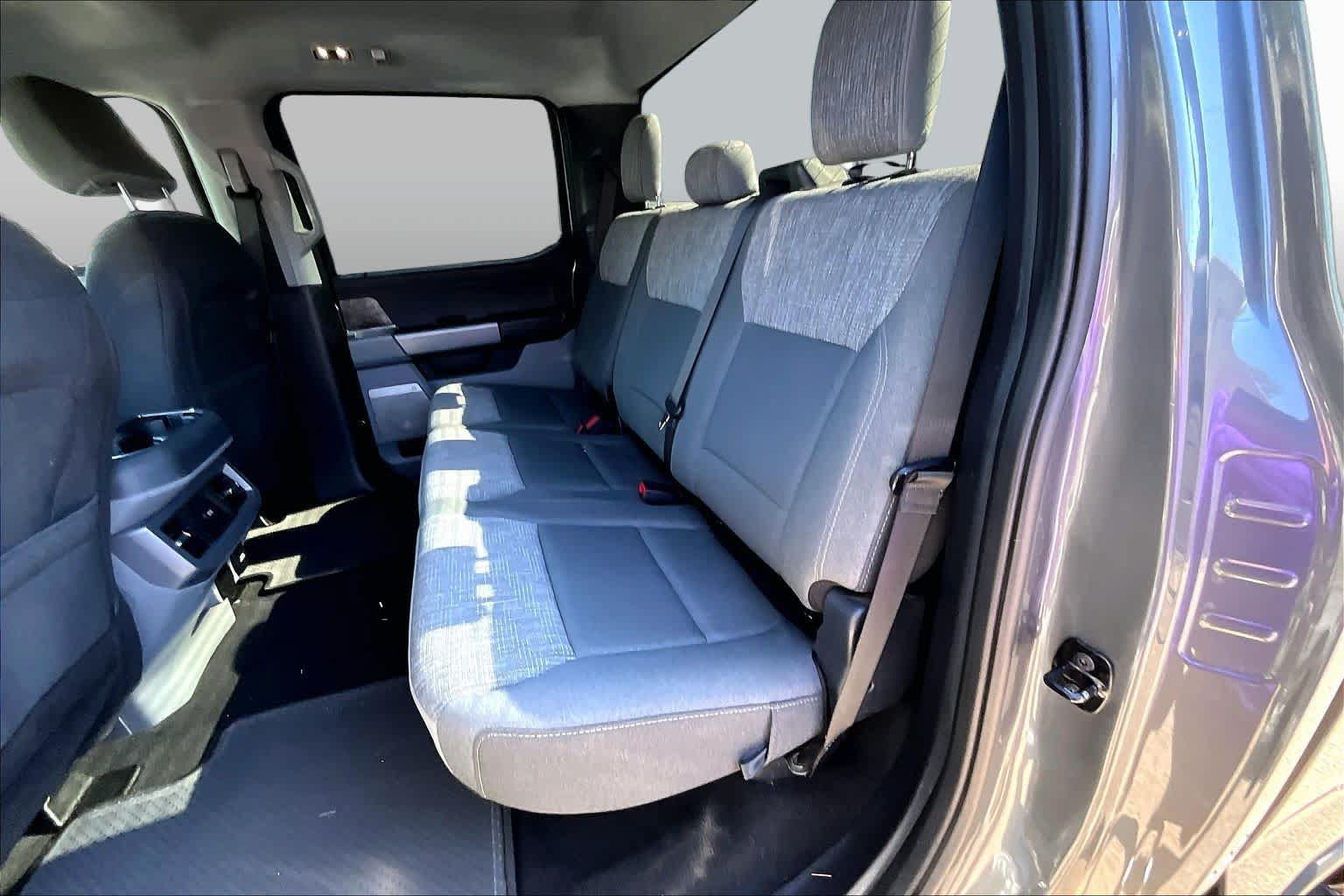 Used 2024 Ford F250 XLT w/ XLT Premium Package AWD/4WD image 21