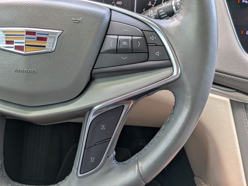 Certified 2022 Cadillac XT5 Premium Luxury FWD image 27