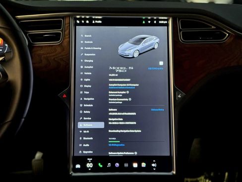 Used 2018 Tesla Model S 75D image 13