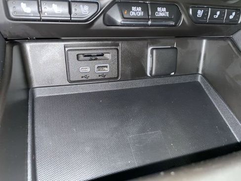 Used 2021 Chevrolet Tahoe High Country image 29