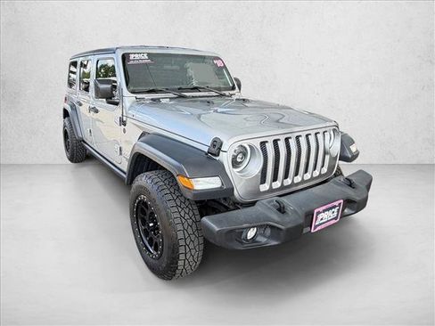 Used 2018 Jeep Wrangler Unlimited Sport S AWD/4WD image 5