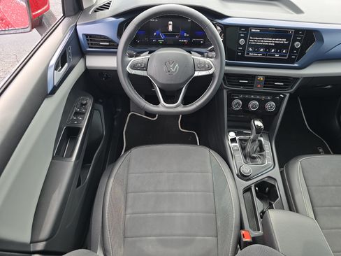 Certified 2023 Volkswagen Taos SE w/ Panoramic Sunroof Package AWD/4WD image 22