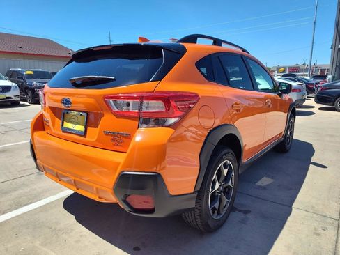 Used 2019 Subaru Crosstrek 2.0i Premium AWD/4WD image 4
