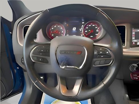 Used 2022 Dodge Charger SXT w/ Leather Interior Group RWD image 25